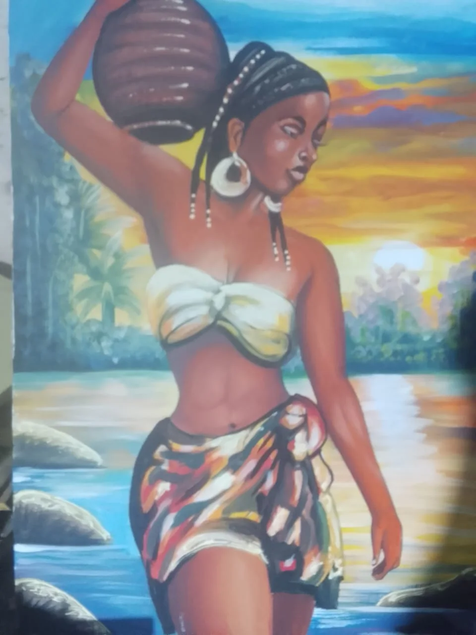 Peinture originale : femme portant une jarre sur l'épaule au bord d'une rivière au coucher du soleil